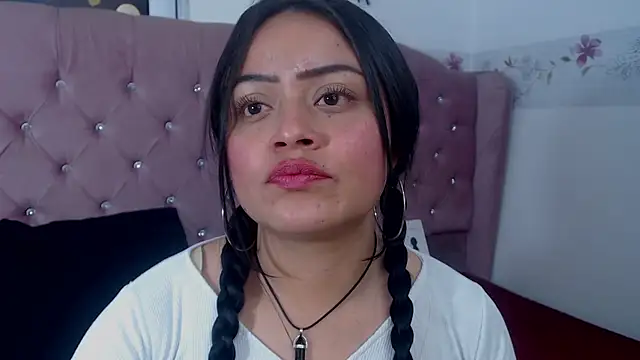 Snapshot of gabriela_grace chatting on October 27, 2025, 3:24 pm gabriela grace online show from October 27, 2025, 3:24 pm