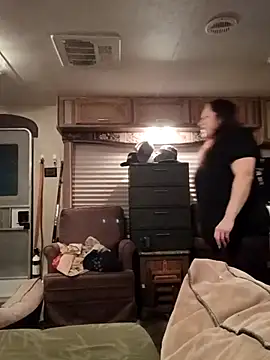 gagginglady online show from July 19, 2026, 5:27 am