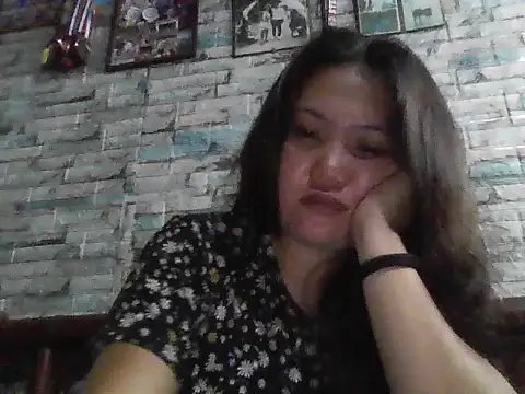 Lunasky05 online show from July 31, 2026, 12:37 pm