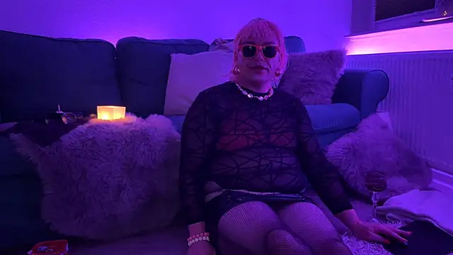 jolaxyst online show from August 1, 2026, 2:20 am