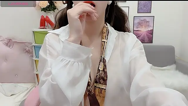 Snapshot of Katy_Bae chatting on February 7, 2025, 6:45 am Katy Bae online show from February 7, 2025, 6:45 am