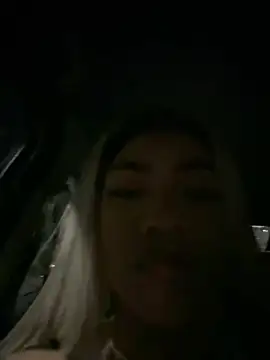 Snapshot of riri_brunnete chatting on May 22, 2026, 4:21 am riri brunnete online show from May 22, 2026, 4:21 am