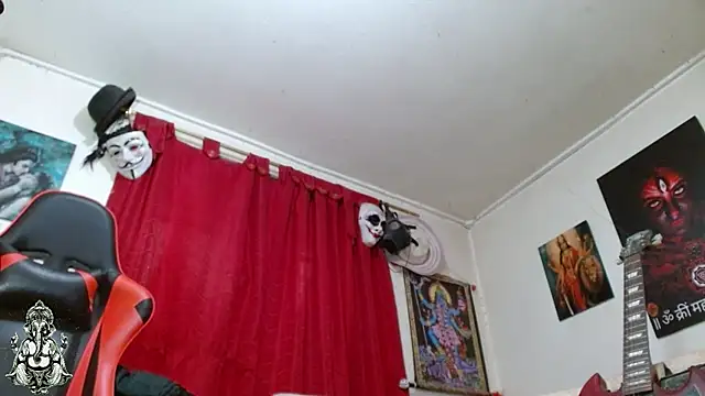 Amanda Valeska online show from June 30, 2026, 5:57 pm