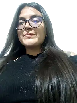 Snapshot of CarolineHot_04 chatting on July 25, 2026, 12:40 am CarolineHot 04 online show from July 25, 2026, 12:40 am