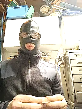 Gesichtsfotze69 online show from July 22, 2026, 8:44 pm