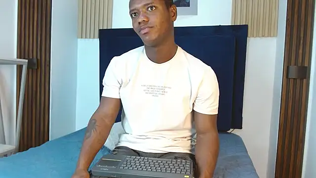 alexis fernandez online show from July 24, 2026, 8:05 pm