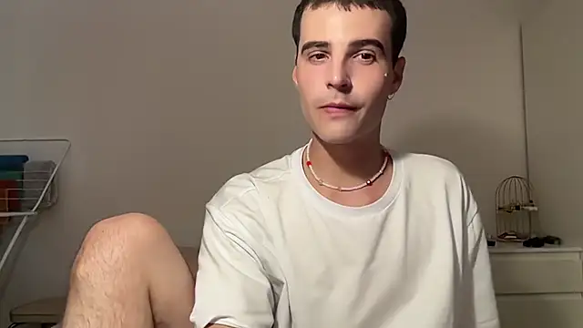 Snapshot of Lucas_bennet chatting on July 31, 2026, 6:05 pm Lucas bennet online show from July 31, 2026, 6:05 pm