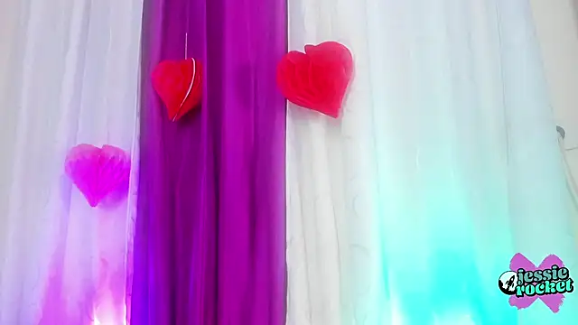 jessierocketx online show from February 20, 2026, 11:39 pm