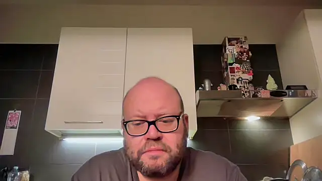 theitalianbear online show from April 15, 2026, 12:38 am