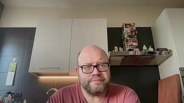 theitalianbear online show from May 17, 2026, 4:56 am