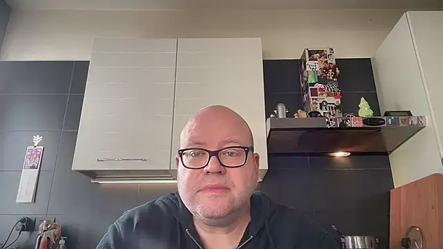 theitalianbear online show from April 25, 2026, 6:49 am