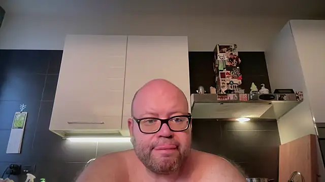 theitalianbear online show from May 29, 2026, 3:34 am