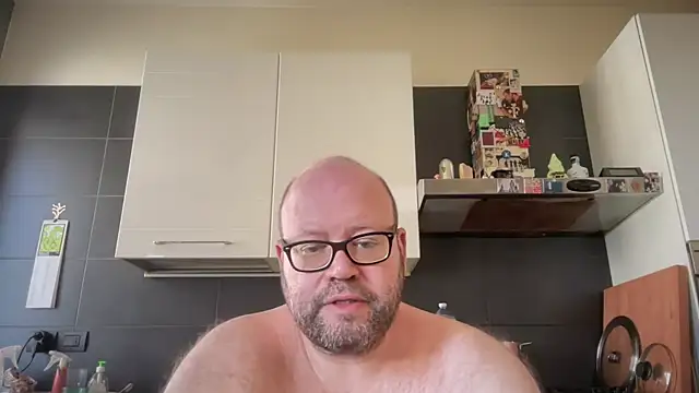 theitalianbear online show from May 13, 2026, 11:28 am