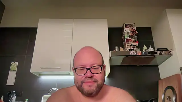 theitalianbear online show from May 15, 2026, 11:36 pm