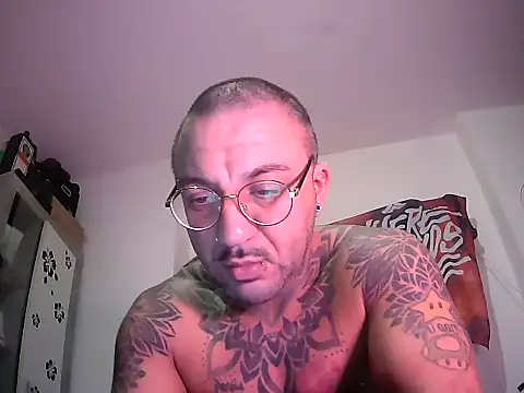 MagicStickBoy online show from December 23, 2025, 8:24 am