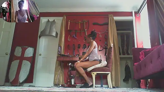 Snapshot of TheMississippiMadame chatting on January 12, 2026, 8:36 pm TheMississippiMadame online show from January 12, 2026, 8:36 pm