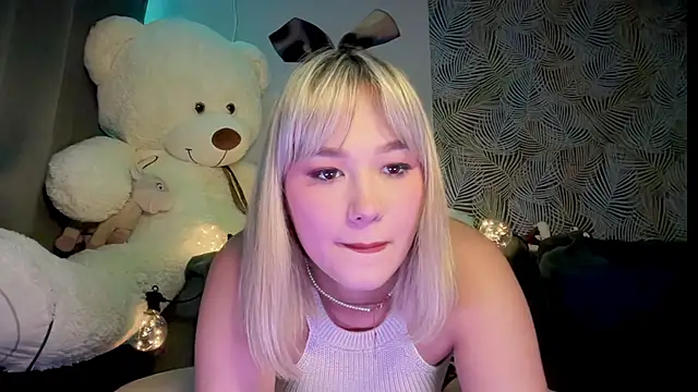 Aurora meow online show from August 2, 2026, 11:35 pm