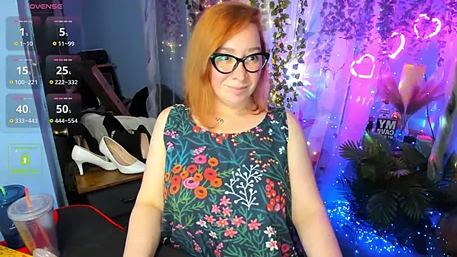 EllieFantastique online show from March 14, 2025, 9:00 pm