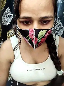 Sexy bhabhi Divya online show from August 6, 2026, 6:03 pm