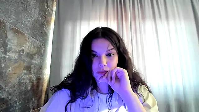 Veronika5404 online show from August 3, 2026, 5:08 pm