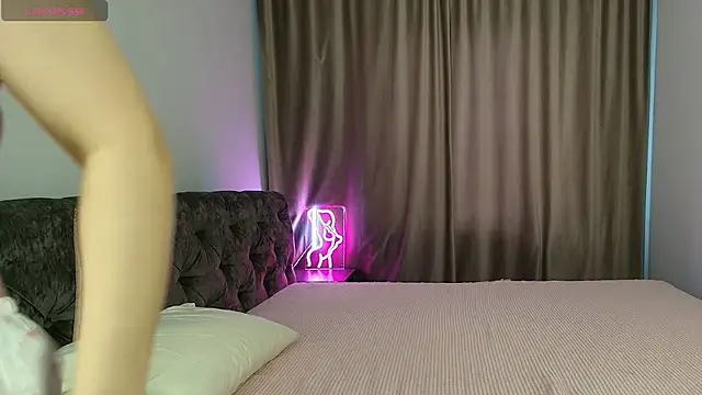 Snapshot of _devonlee_ chatting on August 4, 2026, 5:01 am devonlee online show from August 4, 2026, 5:01 am
