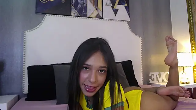 JennaWilliamss online show from August 1, 2026, 7:12 pm