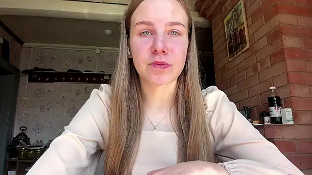 NickiSadak online show from July 31, 2026, 9:30 am