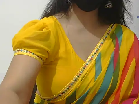 Snapshot of _Mona_Sona chatting on August 7, 2026, 5:41 pm Mona Sona online show from August 7, 2026, 5:41 pm