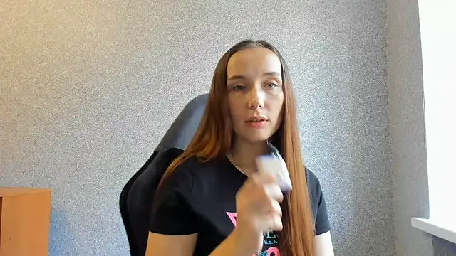 Snapshot of Eva_Myst chatting on August 9, 2026, 7:25 am Eva Myst online show from August 9, 2026, 7:25 am