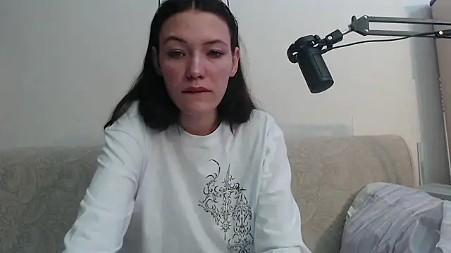 Snapshot of MargotGoldware chatting on August 6, 2026, 5:19 pm MargotGoldware online show from August 6, 2026, 5:19 pm