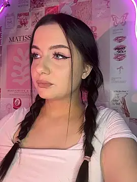 PinkyKitten online show from August 5, 2026, 4:45 pm
