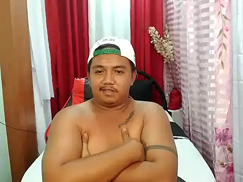davidhotdesire online show from July 31, 2026, 3:42 pm