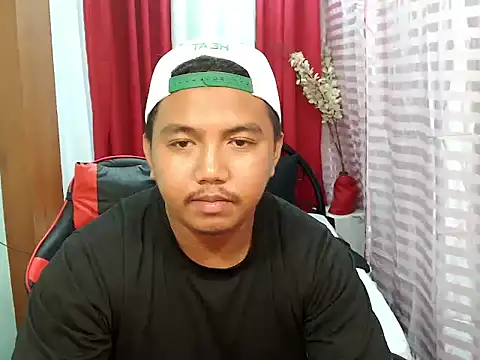 davidhotdesire online show from August 1, 2026, 3:48 am