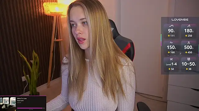 Snapshot of DanikaDillan chatting on March 27, 2026, 12:41 am DanikaDillan online show from March 27, 2026, 12:41 am