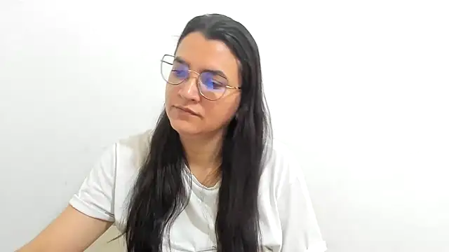 MARILYN GARCIA online show from September 29, 2025, 1:39 pm