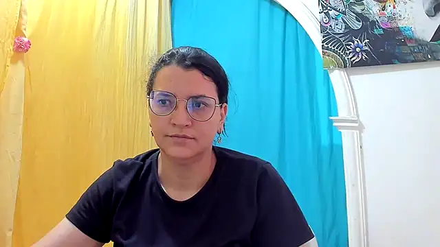 MARILYN GARCIA online show from July 18, 2026, 12:58 pm