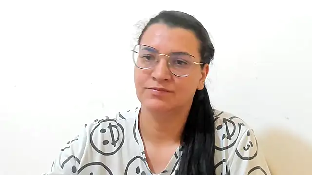 MARILYN GARCIA online show from November 12, 2025, 3:16 pm