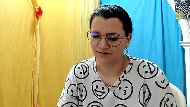 MARILYN GARCIA online show from August 1, 2026, 11:03 pm