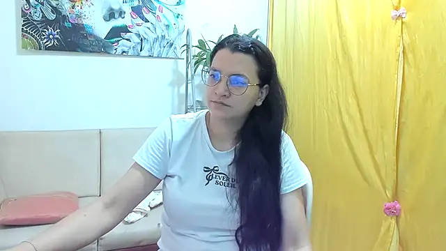 MARILYN GARCIA online show from July 4, 2026, 10:03 pm