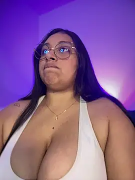 Soffiarodriguez online show from August 5, 2026, 11:32 pm