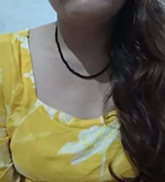 Anisha Ro online show from August 8, 2026, 3:52 pm