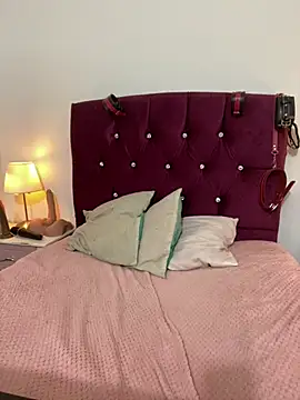 shara  online show from March 24, 2026, 2:44 am