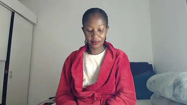 leanna23 online show from July 12, 2026, 11:49 pm