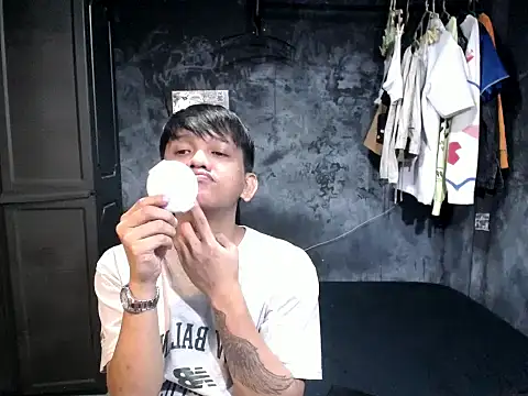 asianPinoy4you online show from October 4, 2025, 8:38 am