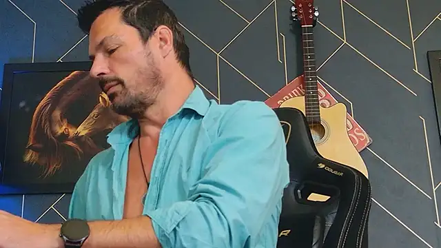 ChrisKox online show from October 3, 2025, 8:16 am