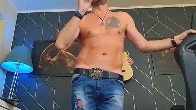 ChrisKox online show from September 22, 2025, 7:03 am