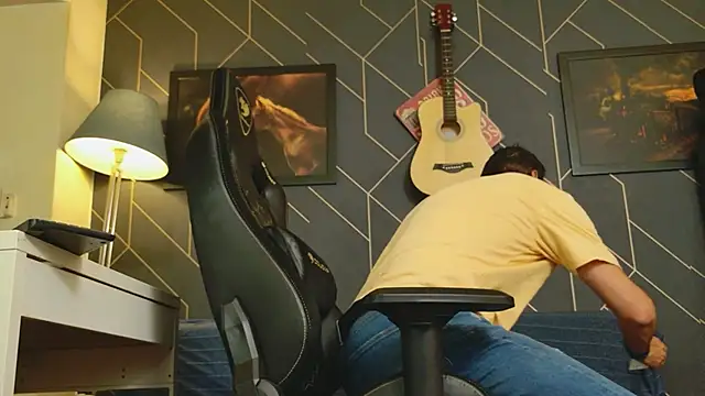 ChrisKox online show from September 8, 2025, 6:29 pm