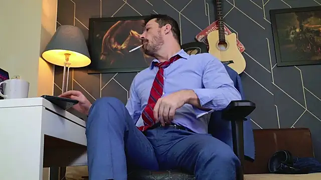 ChrisKox online show from December 22, 2025, 7:47 pm