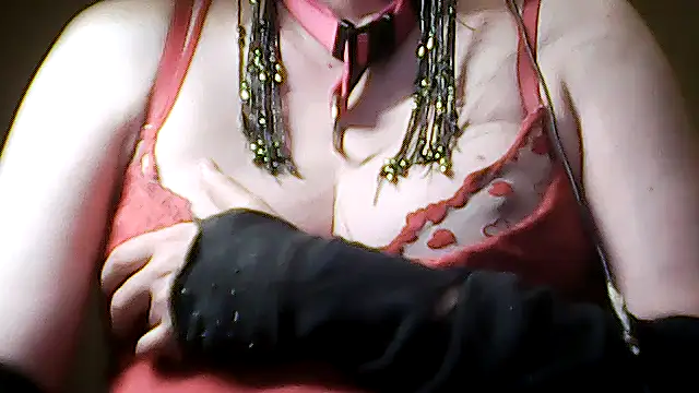 sissy sarah online show from April 19, 2026, 7:31 am