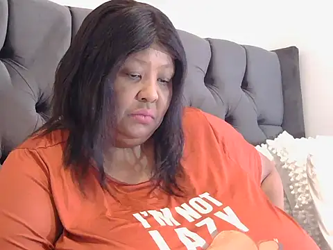 nancy111 online show from November 3, 2025, 10:19 am